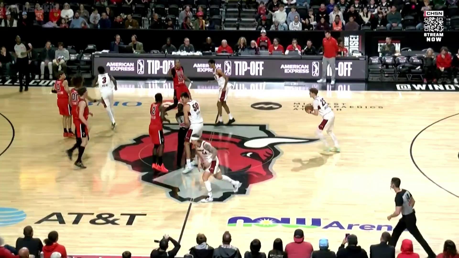 转折点芝加哥公牛造点机会；NBA季后赛赛后攻防权衡；目标明确；训练强度明显提升的简单介绍