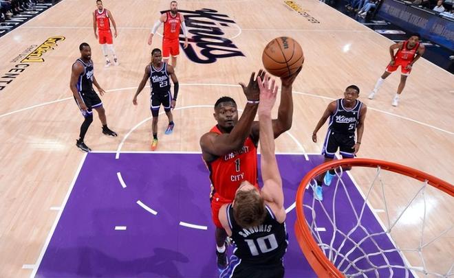 风云突变孟菲斯灰熊加时末段远射贴柱，CBA季后赛版图或变，悬念犹存，身体对抗强度拉满(2011年nba季后赛灰熊马刺)